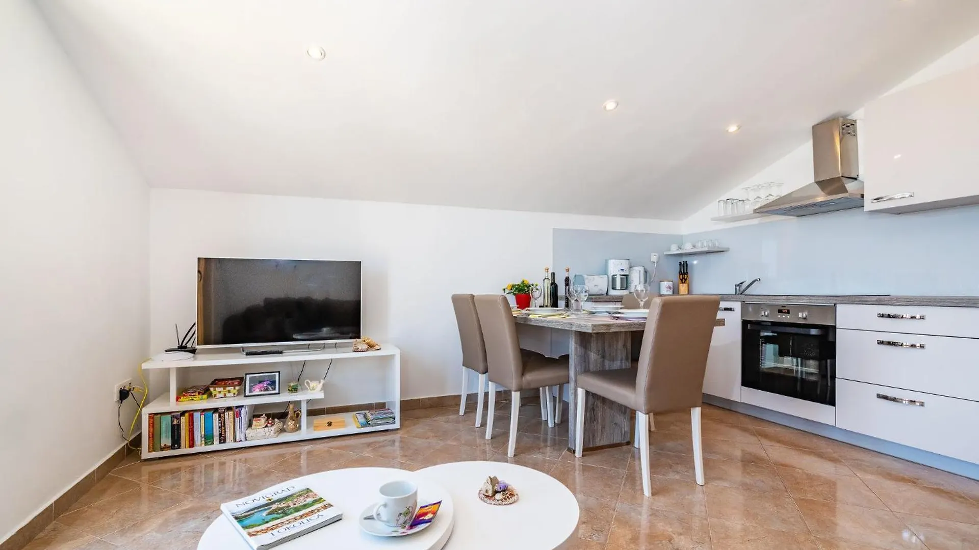 Apartments Lucija Novigrad  Croacia