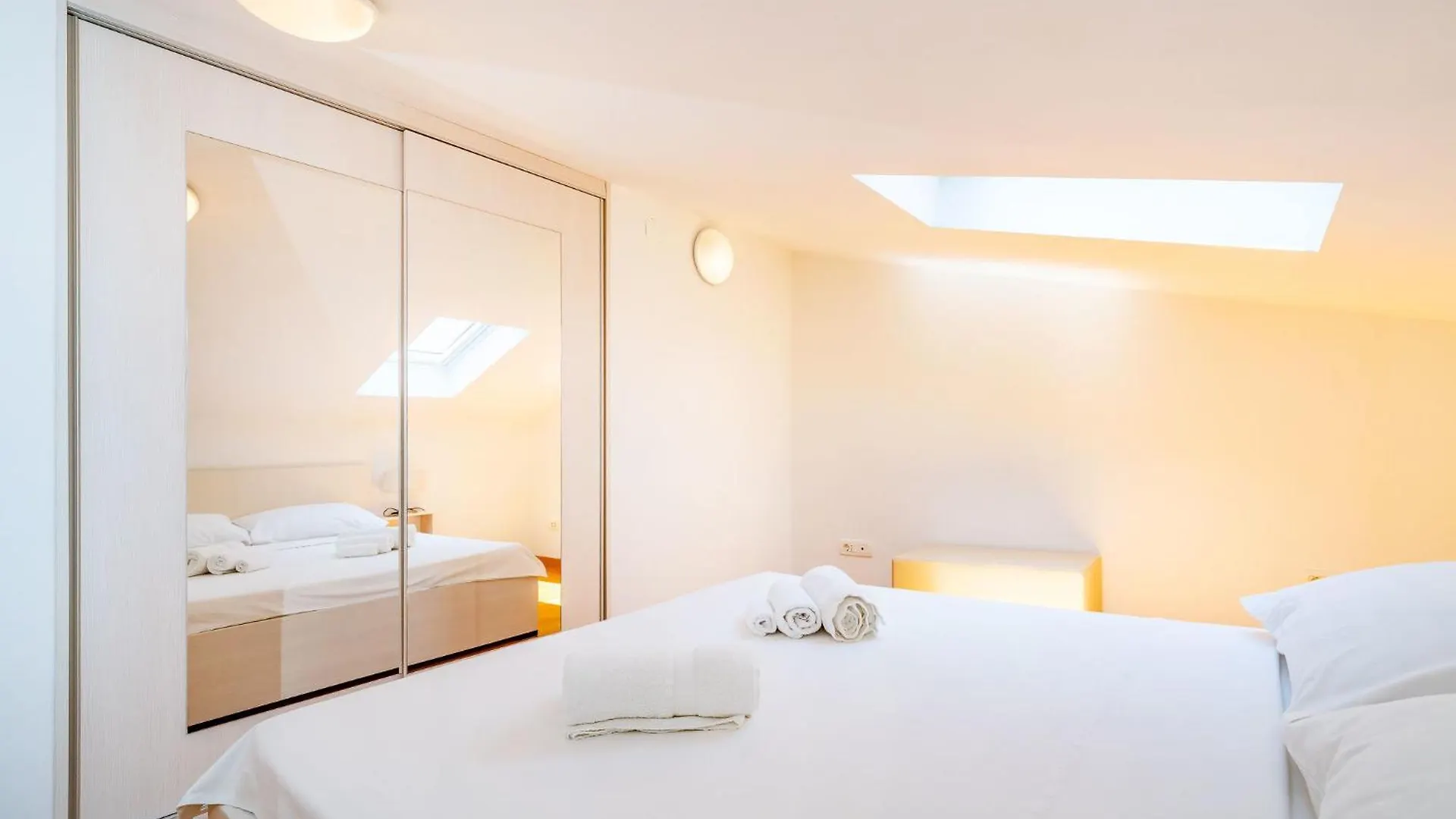 Apartments Lucija Novigrad  Novigrad (Dalmatia)